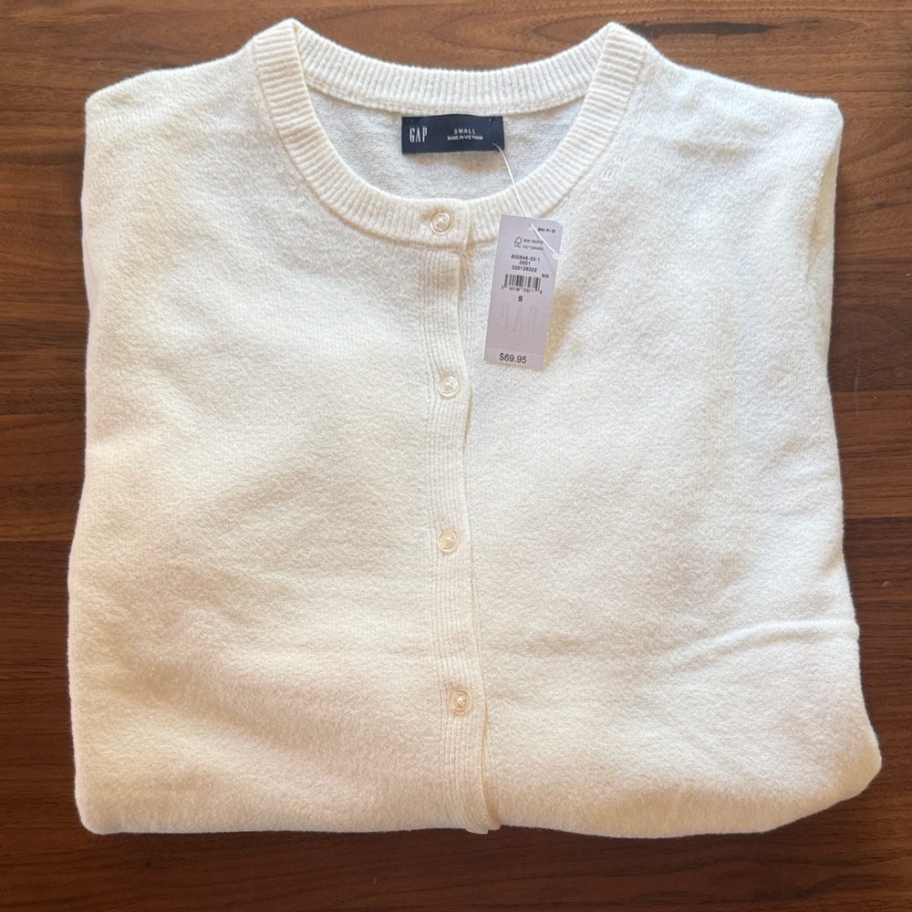 GAP Women's Cream Cardigan Sweater